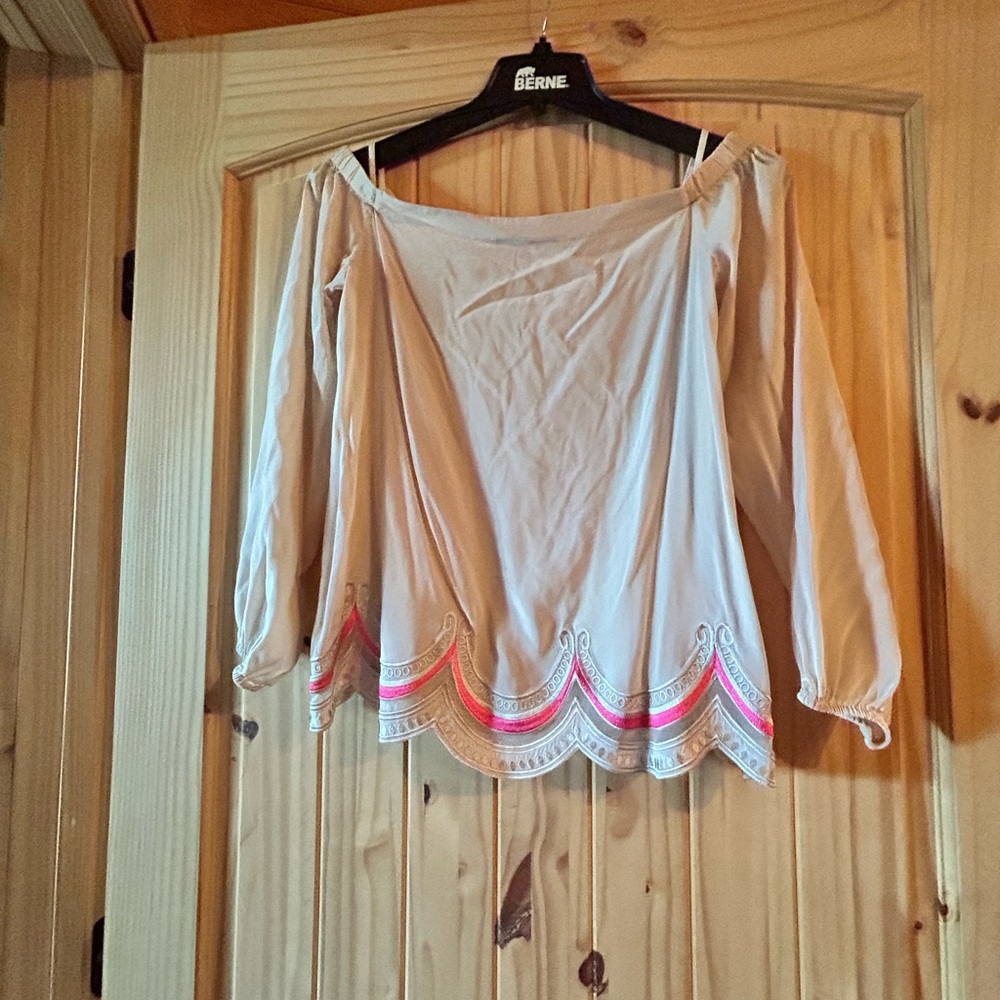 Lilly Pulitzer Off-Shoulder Cream Top - Picture 7 of 8